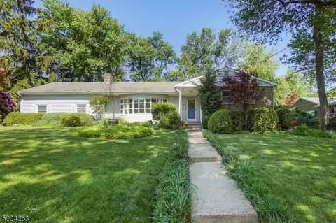 1280 Virginia Ave, Mountainside, NJ 07092