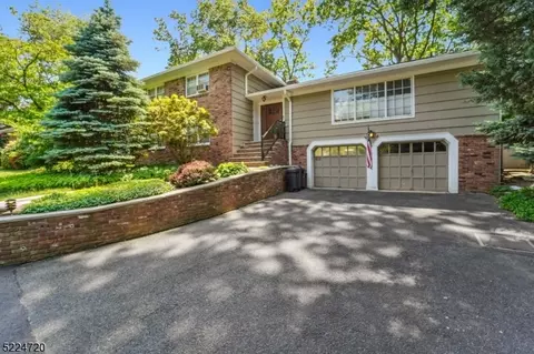651 Dwight Ter, Union, NJ 07083