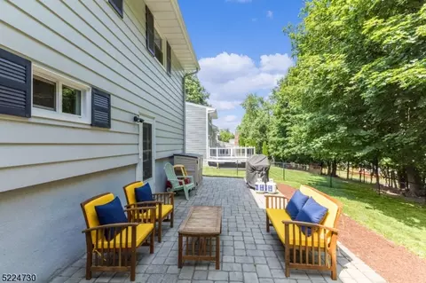 73 Devonshire Rd, Cedar Grove, NJ 07009 photo 24