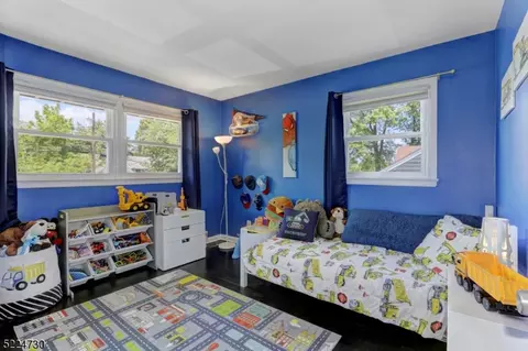 73 Devonshire Rd, Cedar Grove, NJ 07009 photo 16