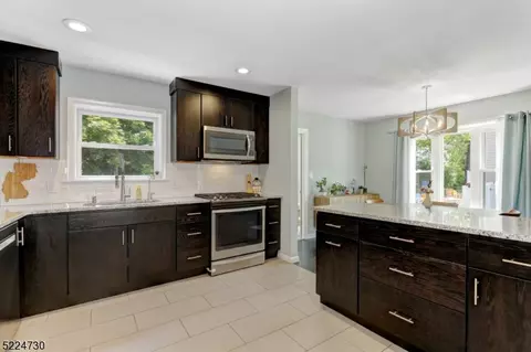 73 Devonshire Rd, Cedar Grove, NJ 07009 photo 11