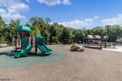 73 Devonshire Rd, Cedar Grove, NJ 07009 photo 30
