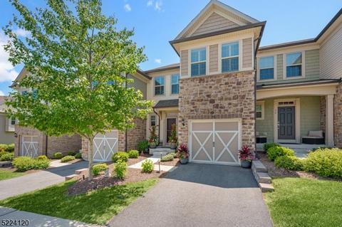 50 Albert Ct, Randolph, NJ 07869