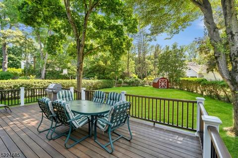 142 Emerald Ct, Paramus, NJ 07652 photo 34