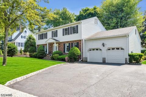 142 Emerald Ct, Paramus, NJ 07652 photo 36