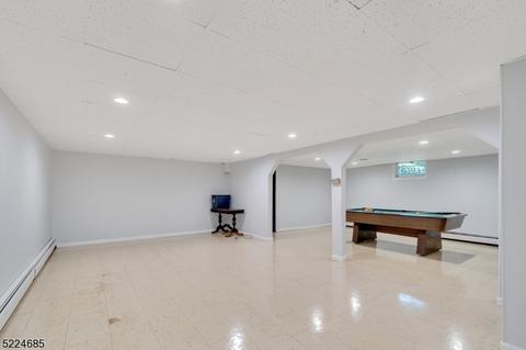 142 Emerald Ct, Paramus, NJ 07652 photo 28
