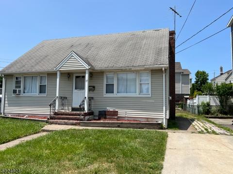 17 E Barbour St, Haledon, NJ 07508