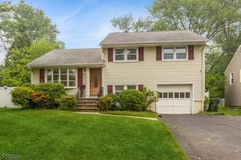 19 Birchwood Ter, Fanwood, NJ 07023