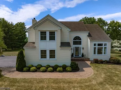 230 Arbor Dr, Greenwich Twp, NJ 08886