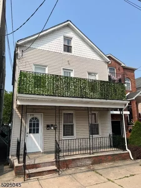 210 Clark Pl, Elizabeth City, NJ 07206