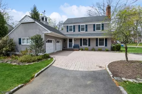 32 Bennington Rd, Morristown, NJ 07960