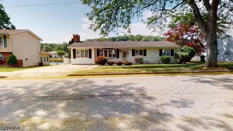 14 York Rd, Newton, NJ 07860