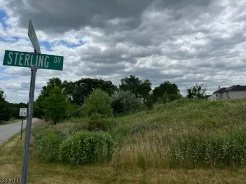 27 Sterling Dr, Wantage Twp., NJ 07461