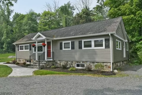 446 Green Rd, Sparta, NJ 07871