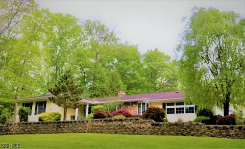23 Spring Valley Rd, Hardwick Twp, NJ 07825
