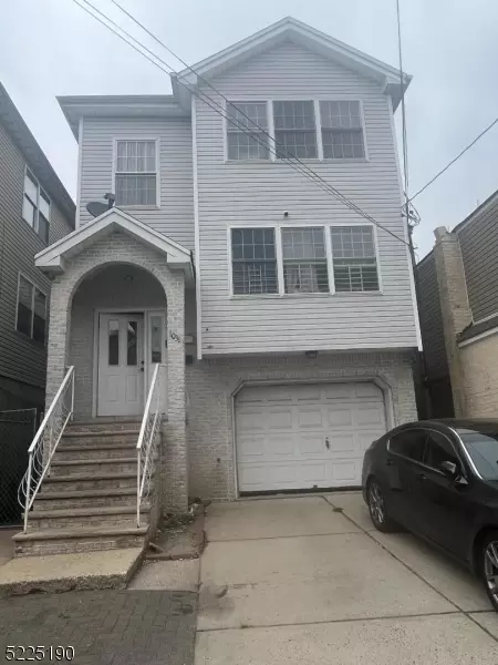 1031 E Grand St #2, Elizabeth, NJ 07201