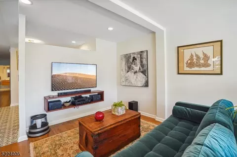 11 Euclid Ave 3b #B, Summit, NJ 07901 photo 5