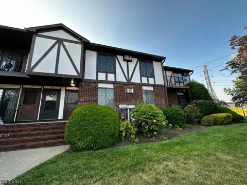 79 Farm Rd #D, Hillsborough, NJ 08844