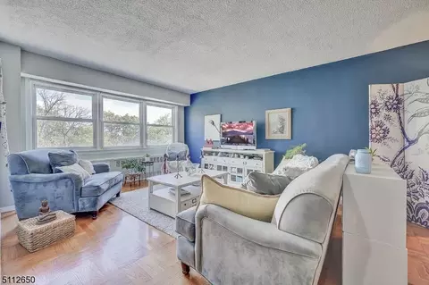 415 Claremont Ave #5A, Montclair, NJ 07042