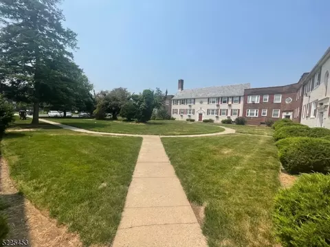 953 D E #142, Plainfield, NJ 07062 photo 9
