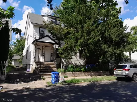 95-97 Alexander St, Newark, NJ 07106