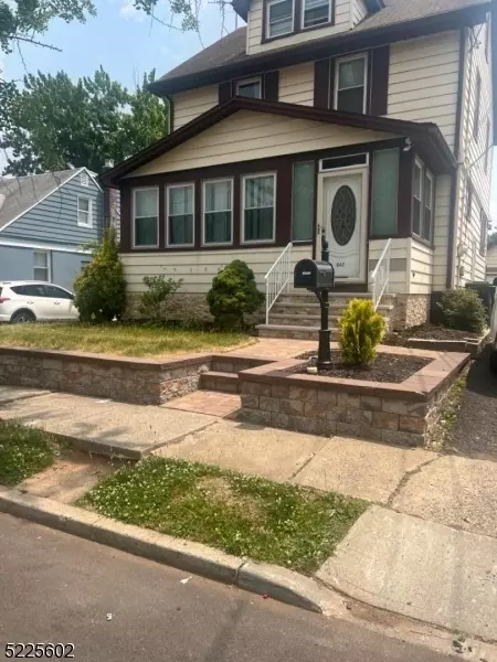 642 Elm St, Roselle, NJ 07203