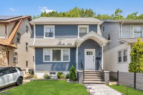 3 Vailsburg, Newark City, NJ 07106