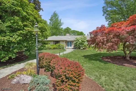 1 Pond Hill Rd, Morristown, NJ 07960