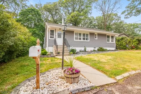 22 Erie Ave, Rockaway, NJ 07866