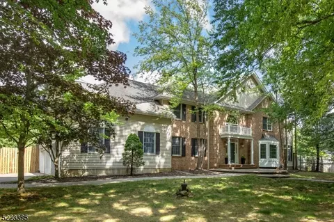 13 Rice Ln, Washington Twp, NJ 07853