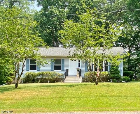 6 Birchwood Dr, Montague, NJ 07827