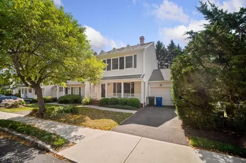 9 Zamrok Way, Morristown, NJ 07960