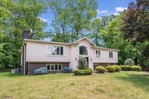 38 Patten Ter, Cedar Grove, NJ 07009