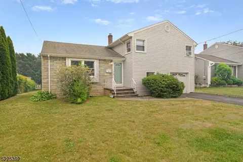 29 Post Rd, Clark, NJ 07066