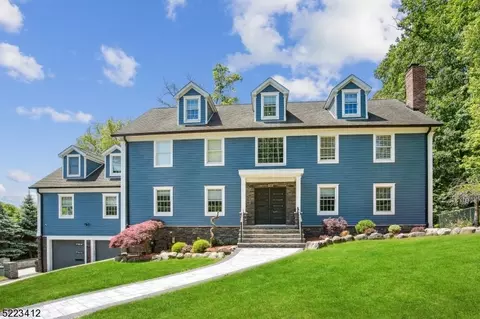 375 Summit Rd, Mountainside, NJ 07092