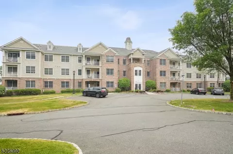 29 Zachary Way #29, Mount Arlington, NJ 07856