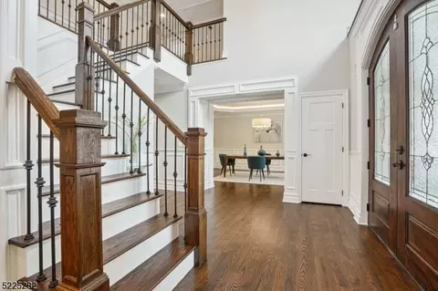 181 Walnut St, Livingston, NJ 07039