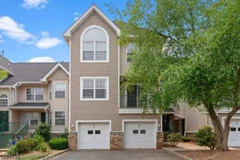903 Rhoads Dr #903, Belle Mead, NJ 08502