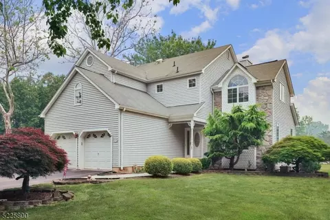 25 Wallace Blvd, Hillsborough, NJ 08844