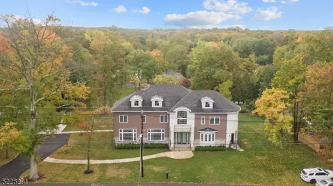 1310 Cushing Rd, Scotch Plains, NJ 07076