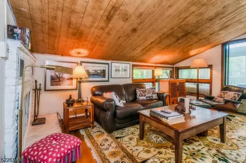 124 Arapaho Trl, Sparta, NJ 07871