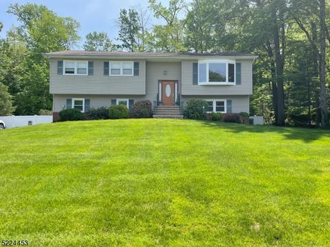32 Magnolia Ave, Denville, NJ 07834