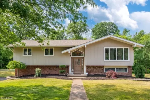 42 Normandy Dr, Parsippany-troy Hills Twp., NJ 07054