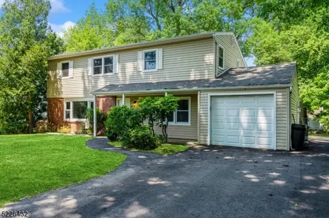 6 Fletcher Pl, Madison, NJ 07940