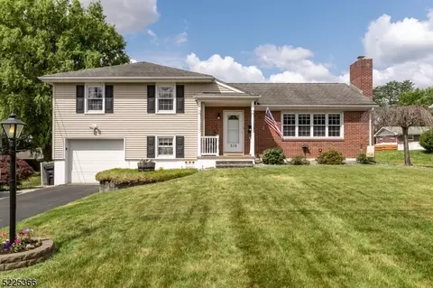 318 Ohio Ave, Phillipsburg, NJ 08865