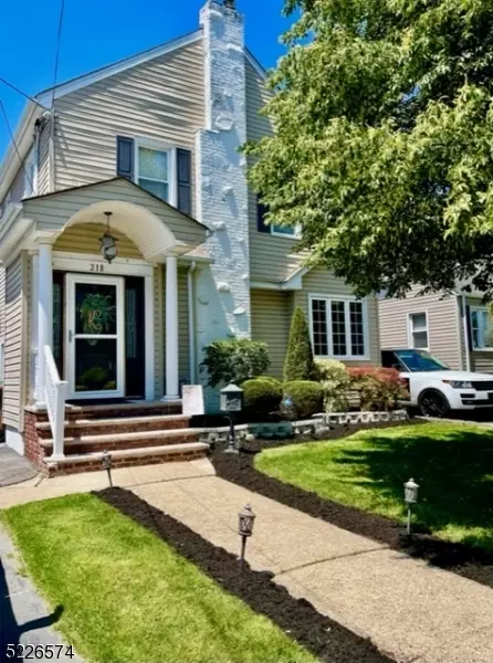 218 Yale Ter, Linden, NJ 07036