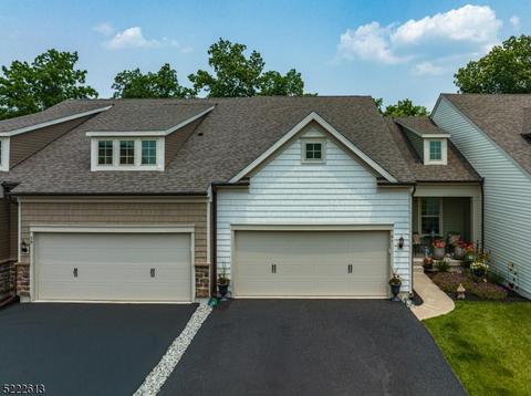 41 Barnett Rd, Raritan Twp, NJ 08822