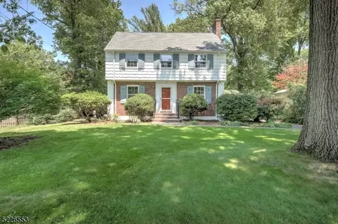 31 Fairview Ave, West Orange, NJ 07052