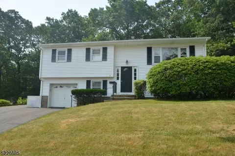 61 Willow Ave, Rockaway, NJ 07866
