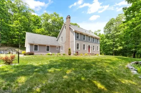 925 Upper Dr, Newton, NJ 07860